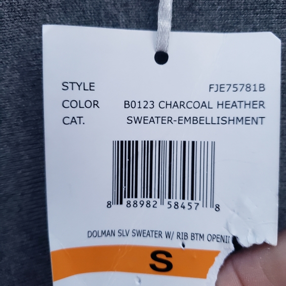 NWT ❤ Sweater - Picture 5 of 7